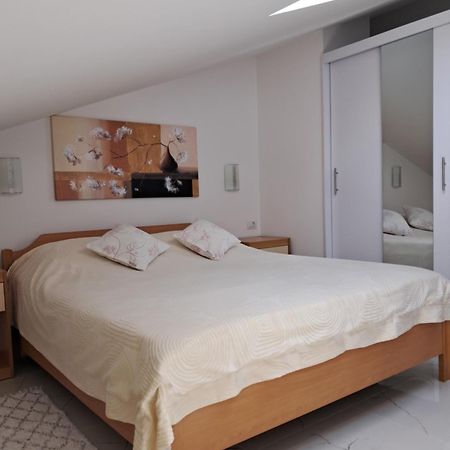 Studio Apartman Nega 2 Rovinj Exterior photo